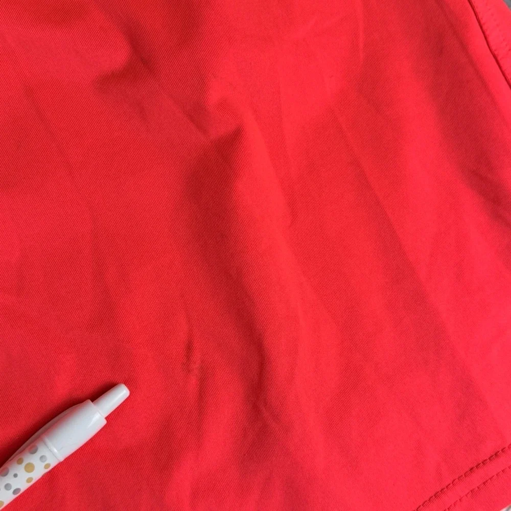 Under Armour Loose Fit Athletic Gym Shorts Hyper Red White Mens XL 1351805